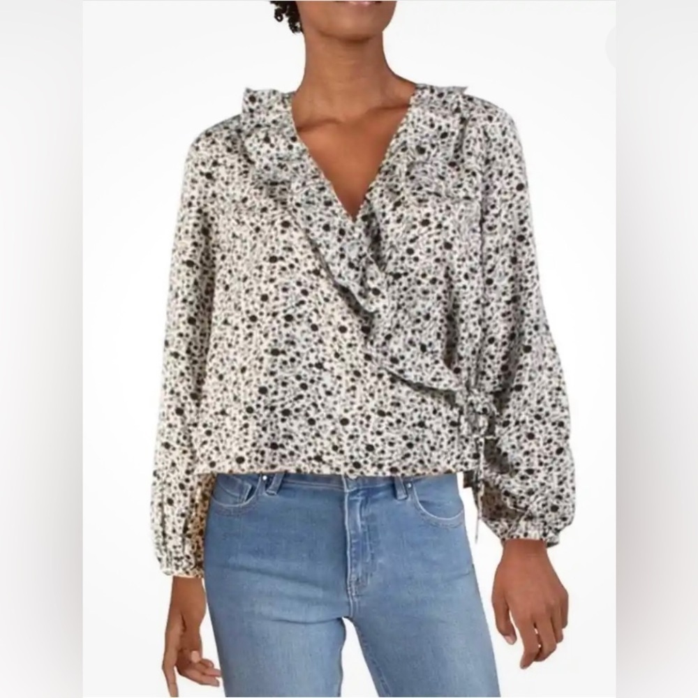 NWT by Chapter Ashley Gryre floral wrap top